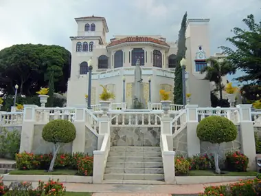 Castillo Serralles 01
