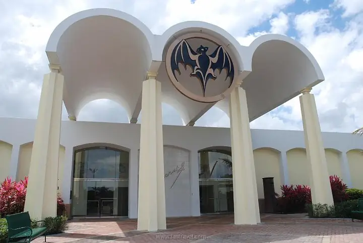 Casa Bacardi 02
